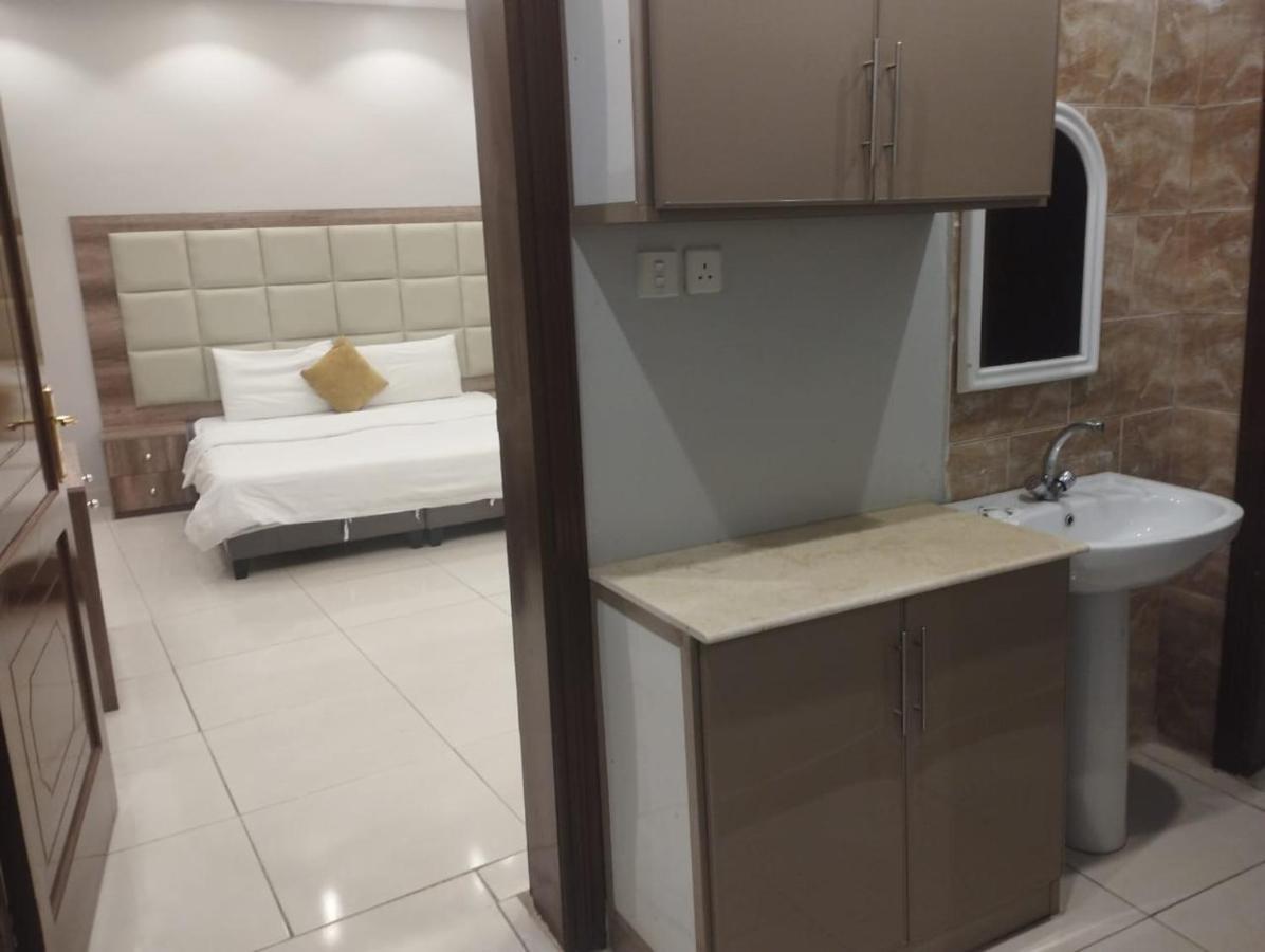 Diamond Suites For Furnished Apartments 麦地那 外观 照片